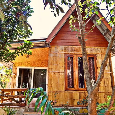 Ban Huai Makhuea Som ลุงนะ โฮมสเตย์ ปางอุ๋ง แม่ฮ่องสอน חדר תמונה